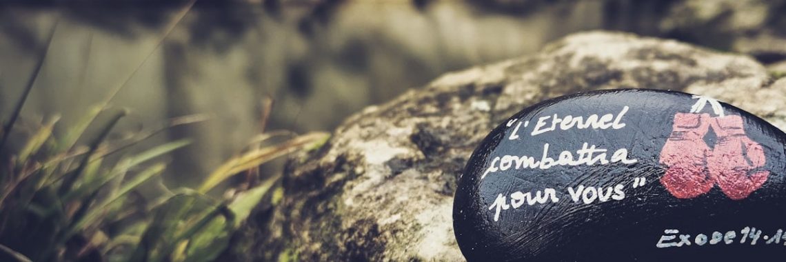 "Rock'n Hope" : beautiful little pebbles full of hope deposited here and there... > Facebook : https://www.facebook.com/RocknHope3 > Instagram : https://www.instagram.com/rockn_hope